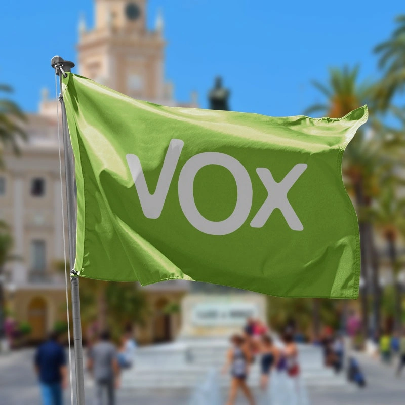 مستشار عن حزب فوكس اليميني المتطرف يدعو لإطلاق الرصاص على المهاجرين