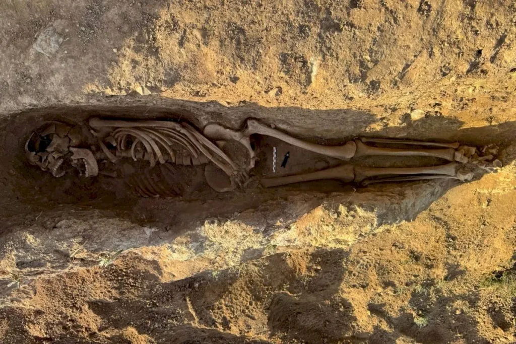 اكتشاف مقبرة إسلامية تعود إلى العصور الوسطى في بلدة إل تورو