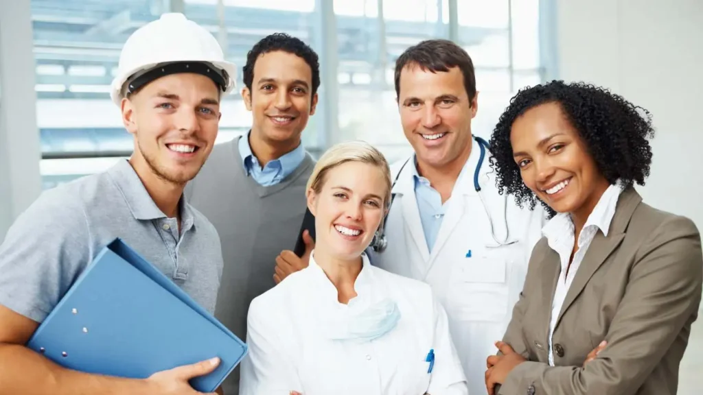 التجذر السوسيو مهني أي عقد عمل تحتاج؟