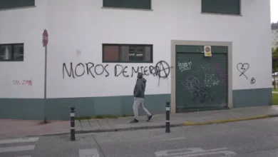 القبض على شخص بسبب التحريض ضد المهاجرين والمسلمين