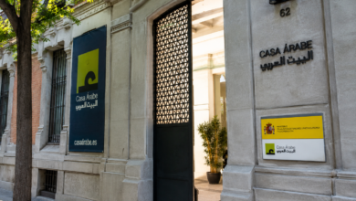 قرار إخلاء البيت العربي في مدريد يشعل موجة تضامن واسعة… سفراء ومثقفون عرب يدقون ناقوس الخطر